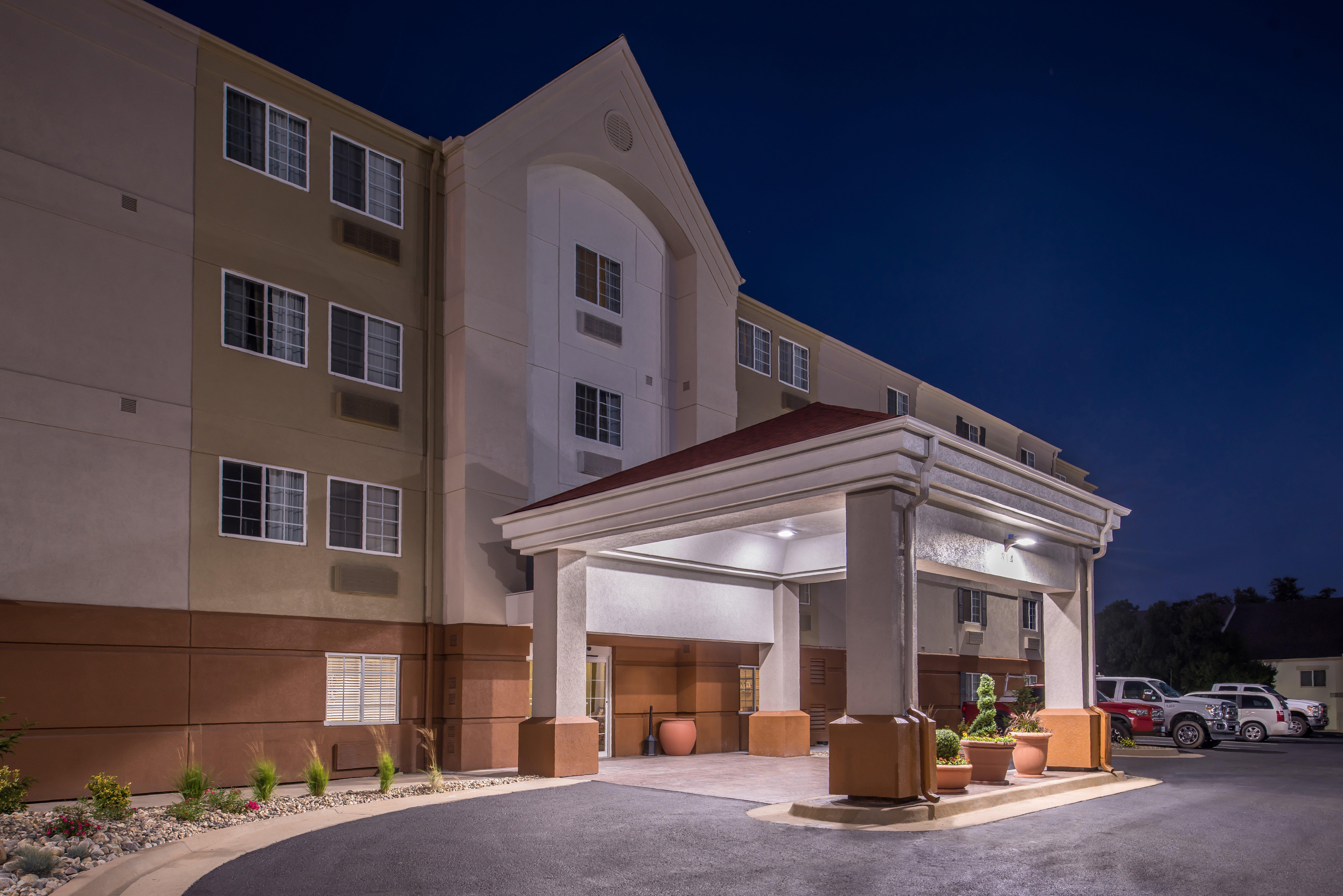 Candlewood Suites - Topeka West By Ihg Exterior foto