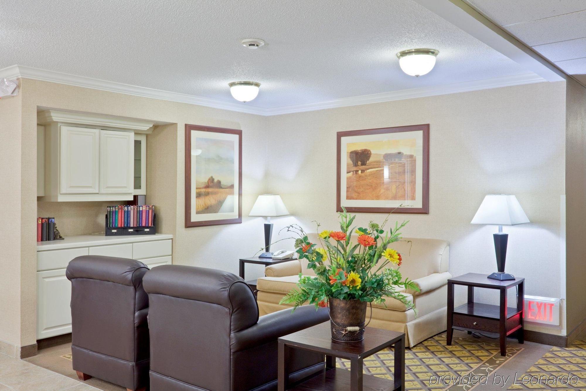 Candlewood Suites - Topeka West By Ihg Exterior foto